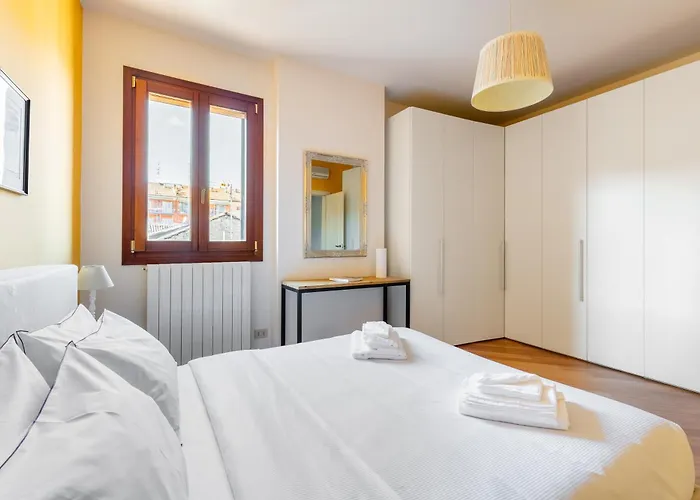 Piella Panoramic Rooftop * Bologna